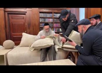 Live broadcast – His Excellency Rabbi Yoshiyahu Yosef Pinto may he live long